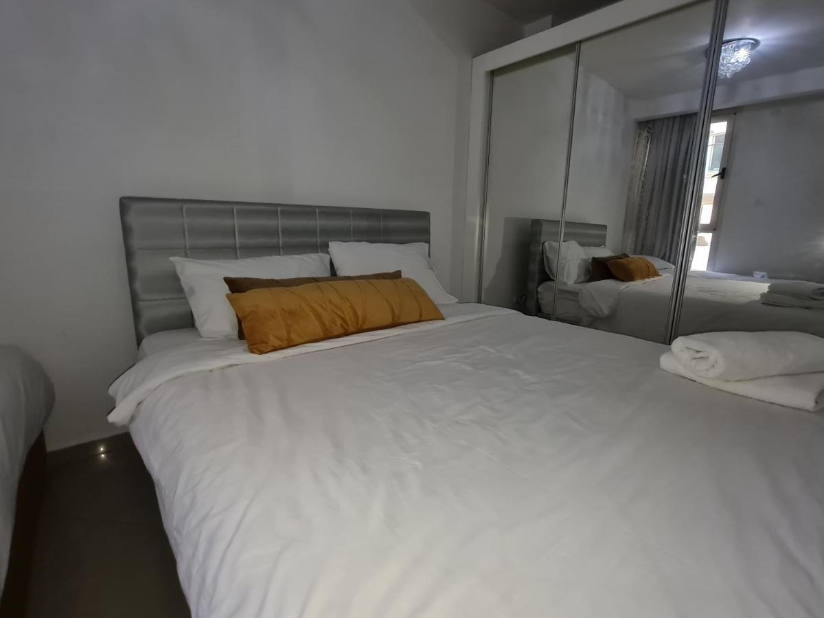 Luxury Exclusive Top Class Apartments Near The Sea With Pool 埃拉特 外观 照片
