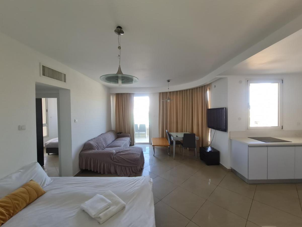 Luxury Exclusive Top Class Apartments Near The Sea With Pool 埃拉特 外观 照片