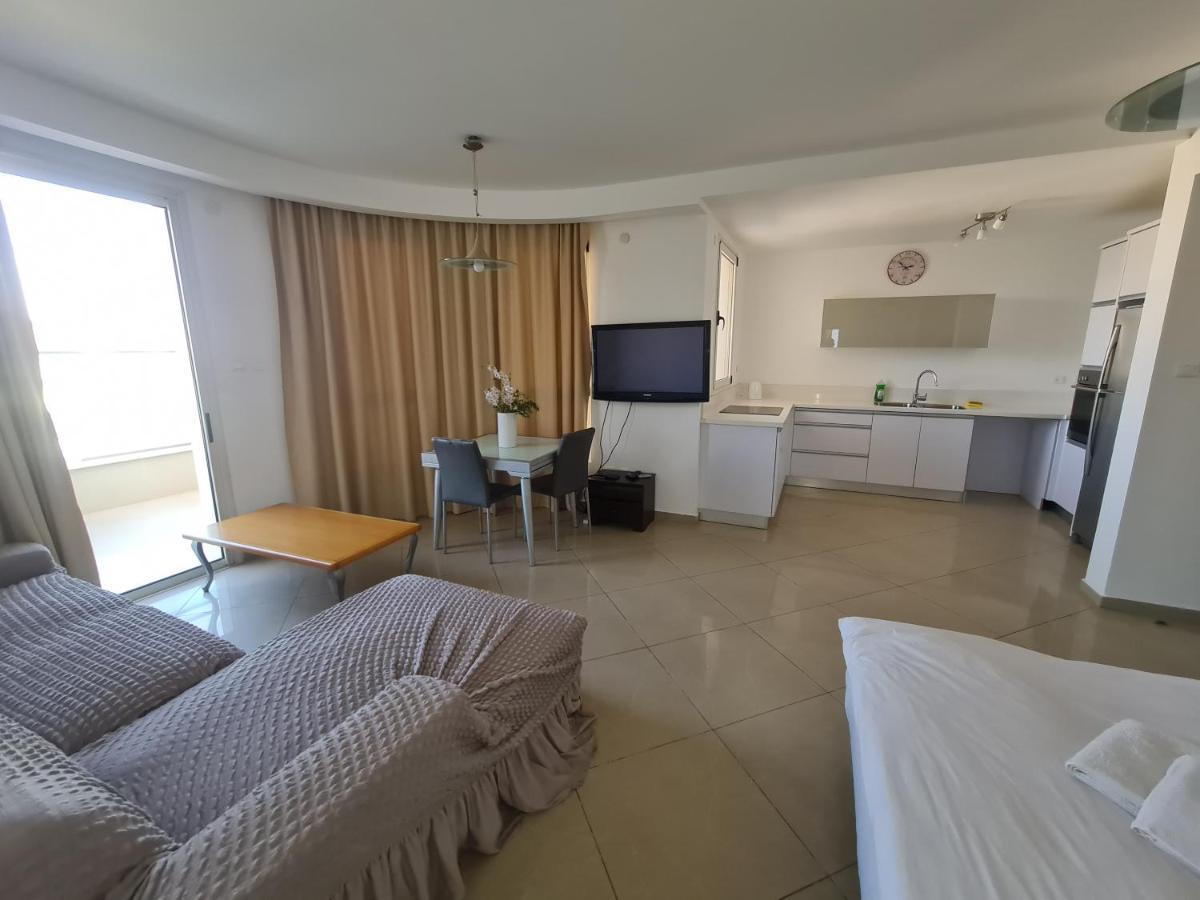 Luxury Exclusive Top Class Apartments Near The Sea With Pool 埃拉特 外观 照片